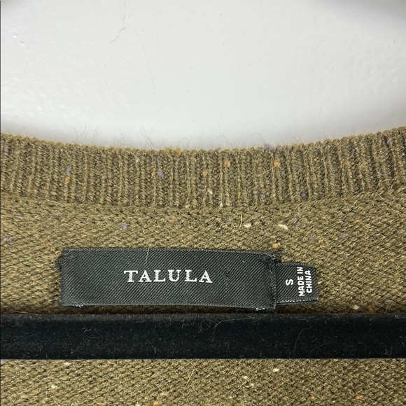 Aritzia Talula Olive Angora Wool Cashmere Blend Knit Pullover Size Small - Picture 2 of 9